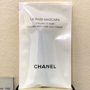 CHANEL La Base Mascara Volume and Care Lash Primer Mini